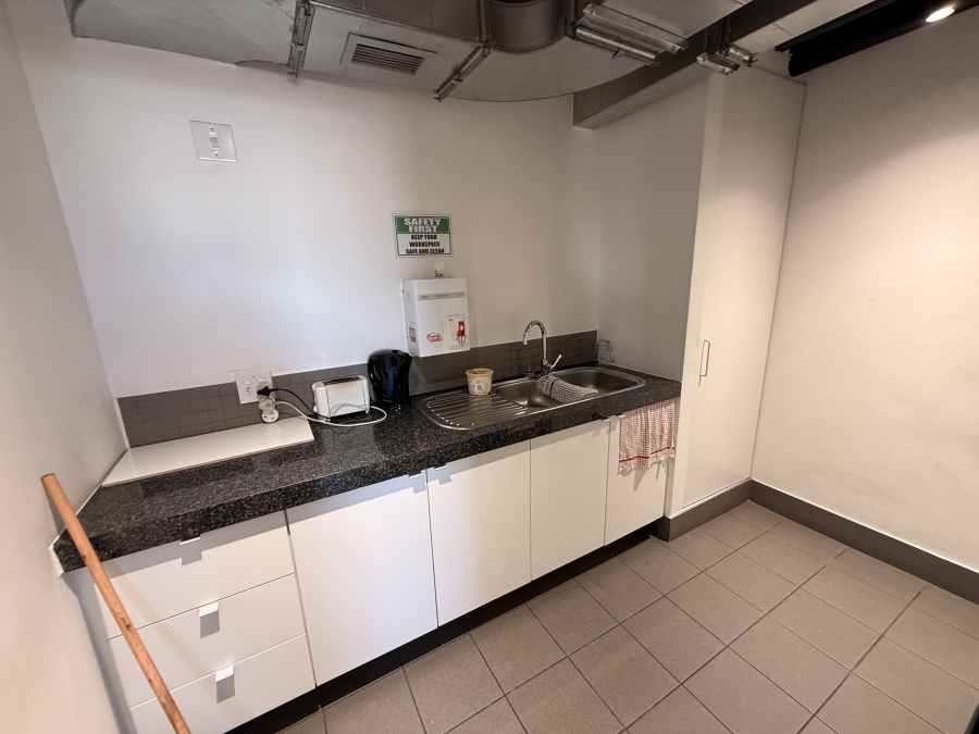 To Let Commercial Property for Rent in Bellville South Industria Western Cape